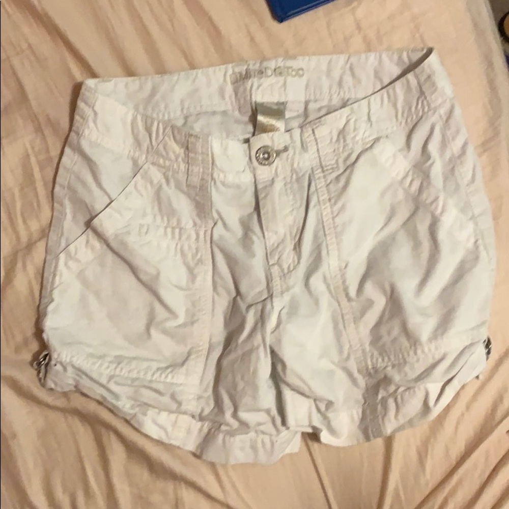 White or cream shorts